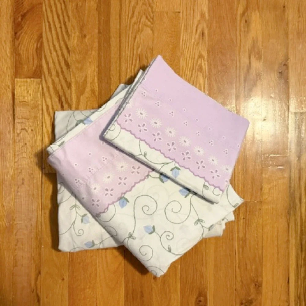 Vintage Twin Sized Sheet Set Purple border vine print Dan‎ River